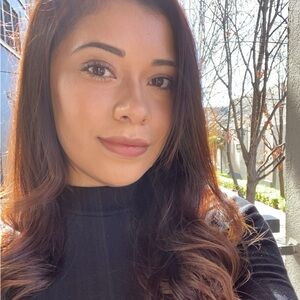 Meet your Posher, Maira